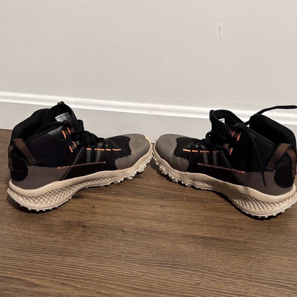 Under Armour Black and Tan Athletic Shoes - Picture 9 of 10